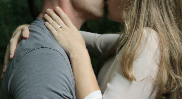 Man and woman kissing