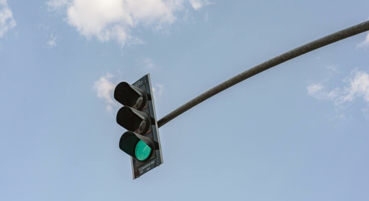 Traffic signal