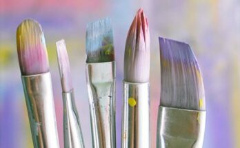 Paint brushes