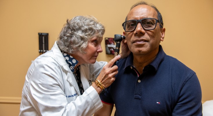Community Volunteers in Medicine
