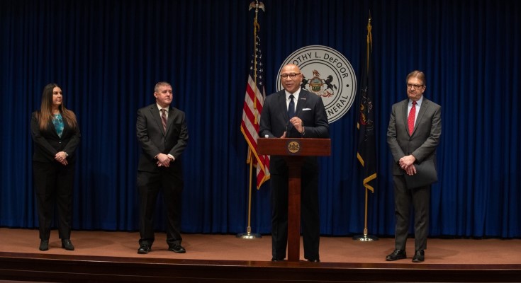 Auditor General Timothy L. DeFoor