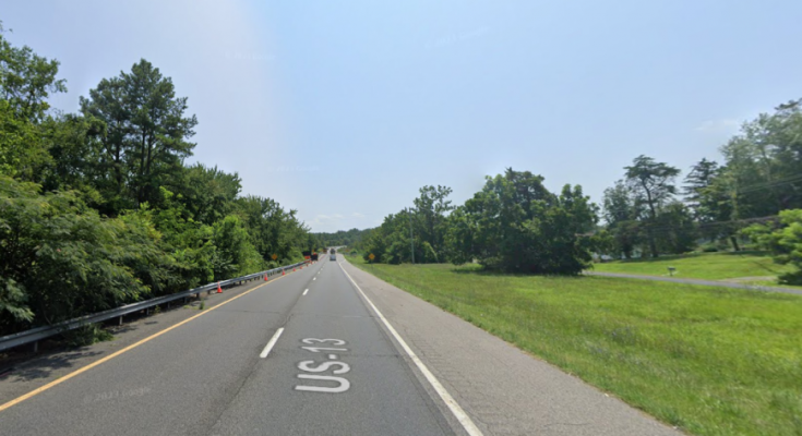 Dupont Parkway (US-13)