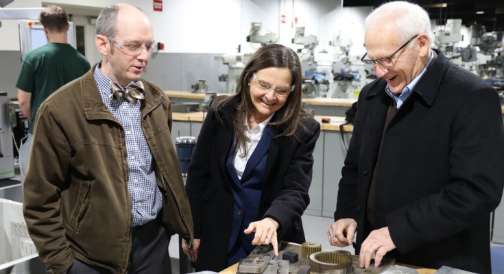 Pennsylvania Invests $600,000 in Apprenticeship Program to Address Bus Mechanic Workforce Shortages