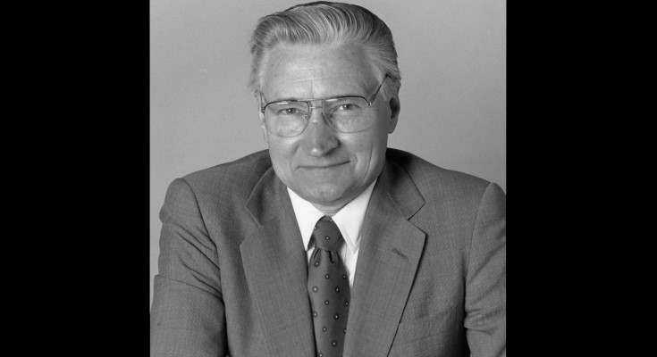 Dr. Gell