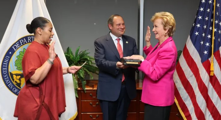 Swearing-in of Linda McMahon