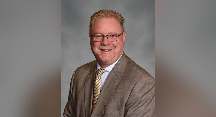 Dr. Steven Leever