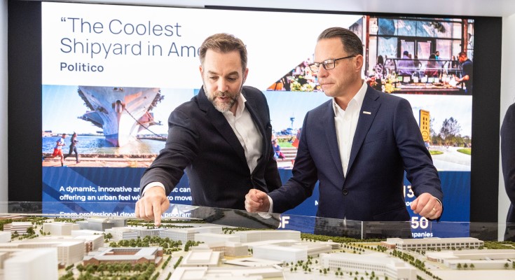 Gov. Shapiro Visits the Navy Yard