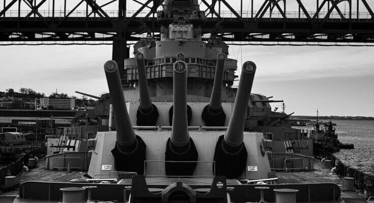 Trump Opens Navy Shipbuilding to Foreign Firms in Overhaul