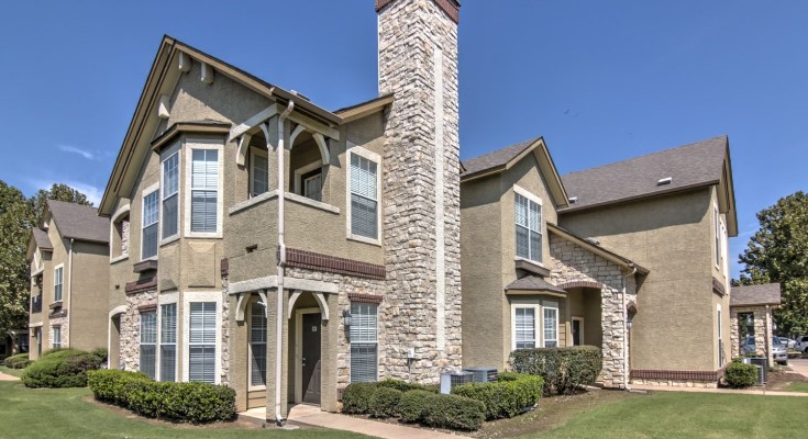 The Mansions at Riverside - Tulsa, Oklahoma