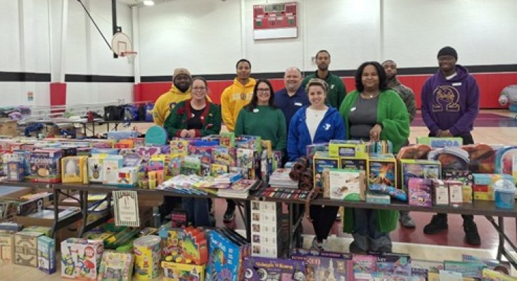 Holiday Cheer drive