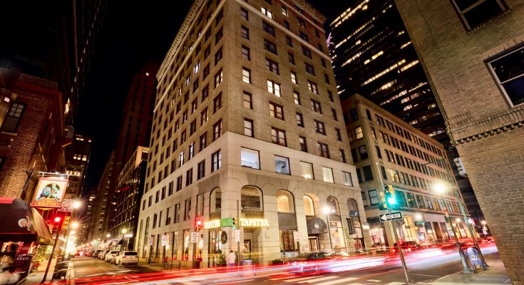 Rittenhouse Row Apartments at 1601 Sansom Street