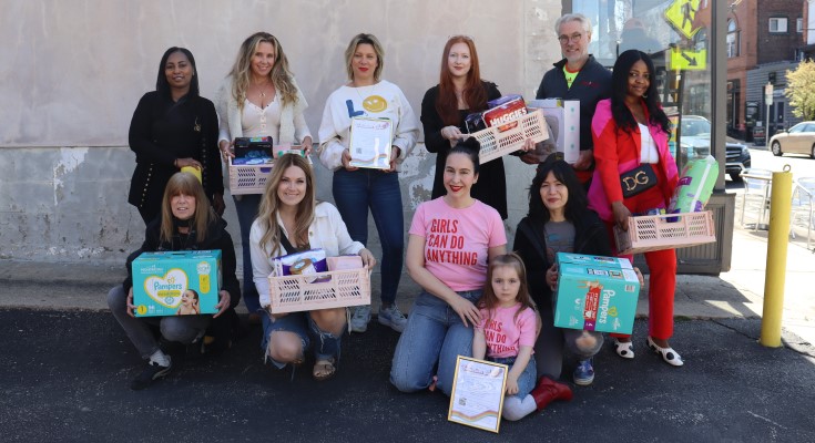 Manayunk Wingwomen donation drive