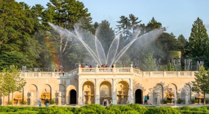 Fountain Shows return to Longwood's Main Fountain Garden