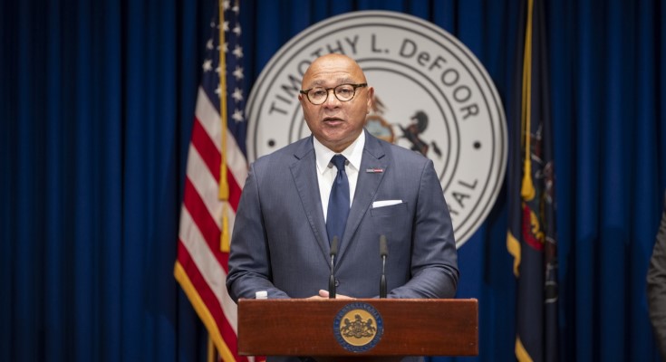 Auditor General Timothy L. DeFoor