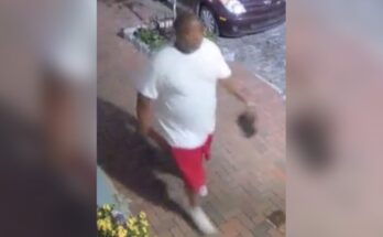 Robbery. 300 block Delancey St