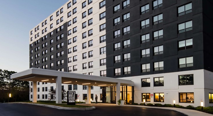 251 DeKalb