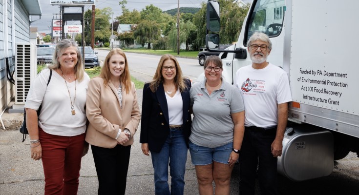 First Lady Lori Shapiro and Department of Environmental Protection Secretary Jessica Shirley