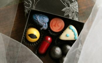 Halloween Artisan